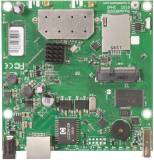 Маршрутизатор Mikrotik RB912UAG-2HPnD