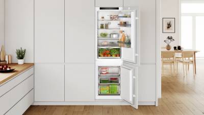 Холодильник Bosch KIN86VSE0