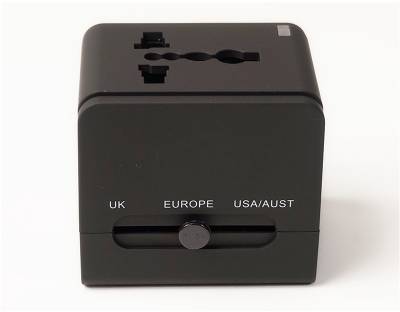 Зарядка PowerPlant Международный адаптер 220В + 2*USB max2.1A DV00DV5067