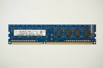 Память Hynix DDR3 2GB 1600MHz CL11 HMT325U6CFR8C-PB